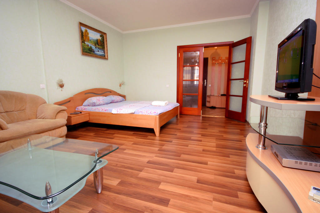 Inn Home Apartments - Livoberezhna Kiev Phòng bức ảnh