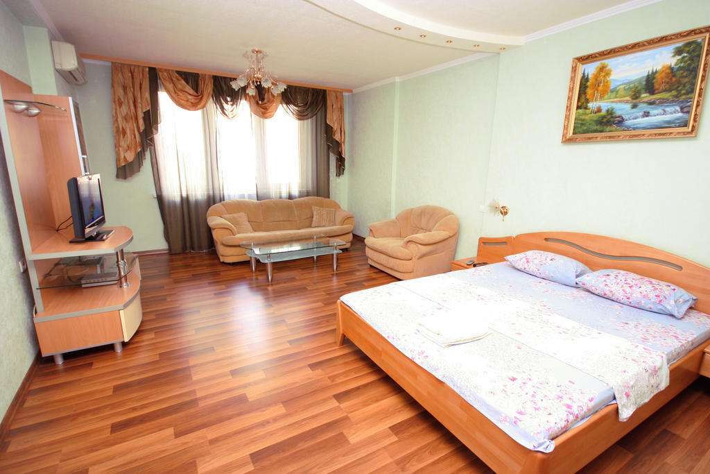 Inn Home Apartments - Livoberezhna Kiev Phòng bức ảnh