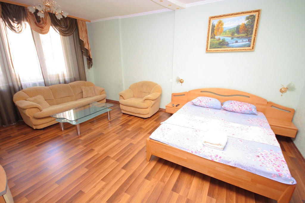 Inn Home Apartments - Livoberezhna Kiev Phòng bức ảnh