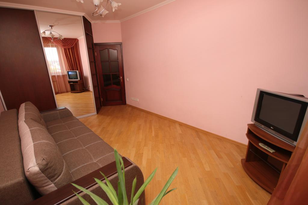 Inn Home Apartments - Livoberezhna Kiev Ngoại thất bức ảnh