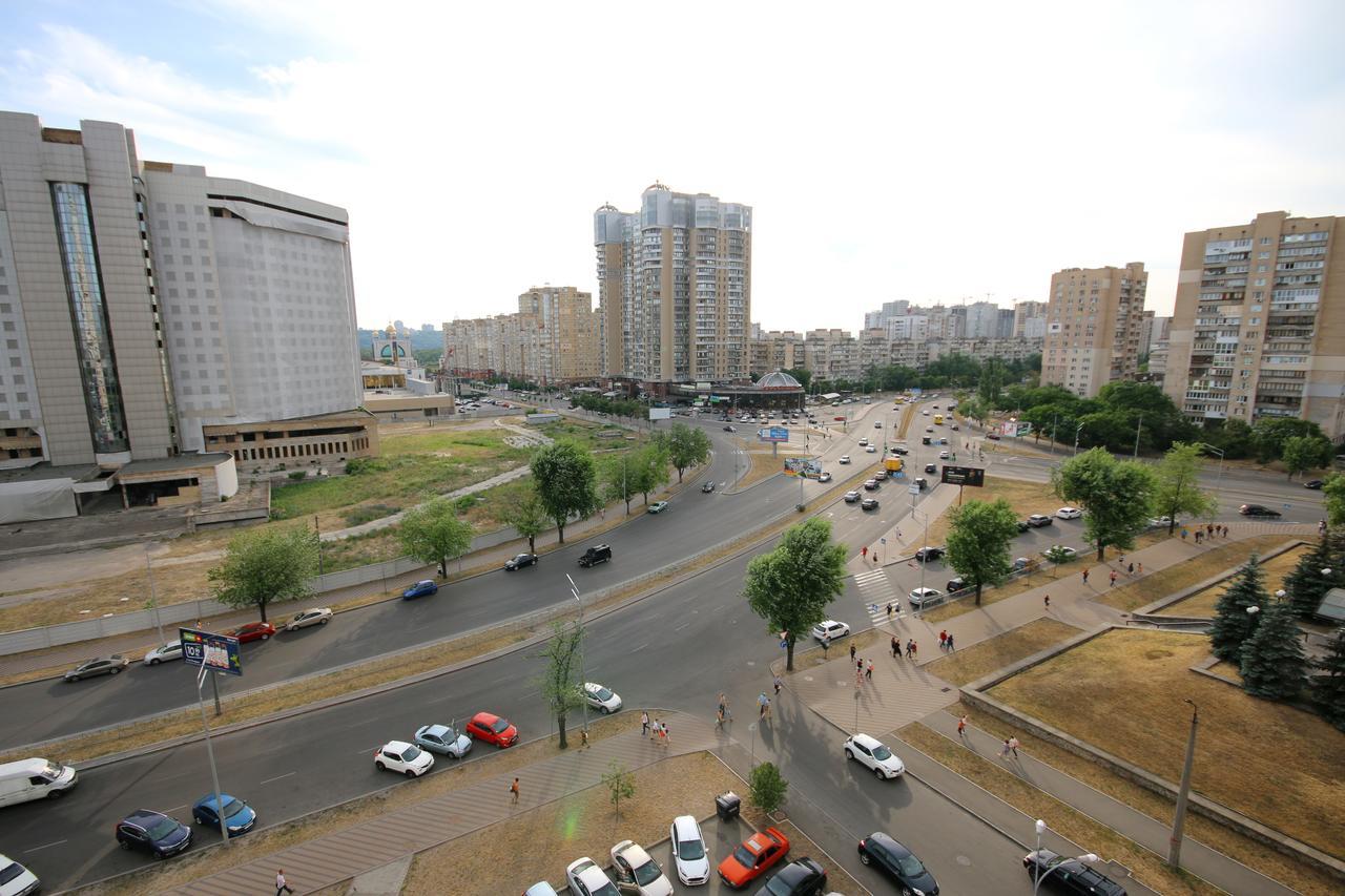 Inn Home Apartments - Livoberezhna Kiev Ngoại thất bức ảnh